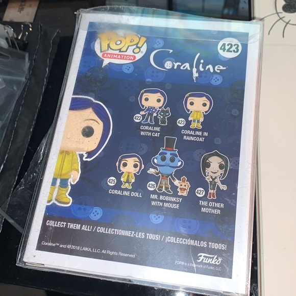 CHASE Coraline In Raincoat NWT/NWB FUNKOPOP! - Picture 5 of 6